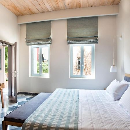 Hotel Off Ханья Экстерьер фото