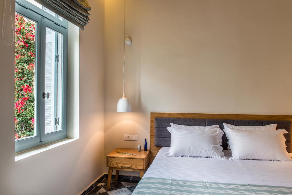 Hotel Off Ханья Экстерьер фото